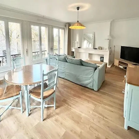 Gj Escapes - Le De Notre-dame - Au Coeur De La Vieille